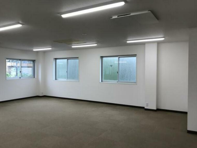 �y���̑������E�X�y�[�X�z�@