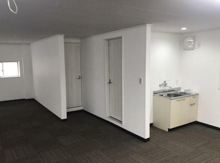 �y�L�b�`���z�@