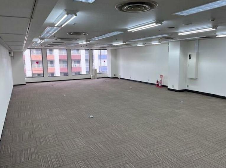 �y���̑������E�X�y�[�X�z�@