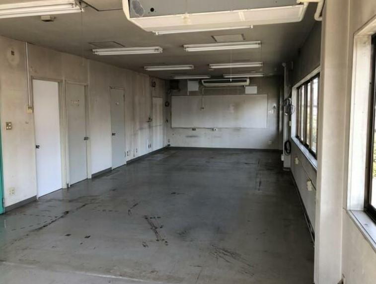 �y���̑������E�X�y�[�X�z�@