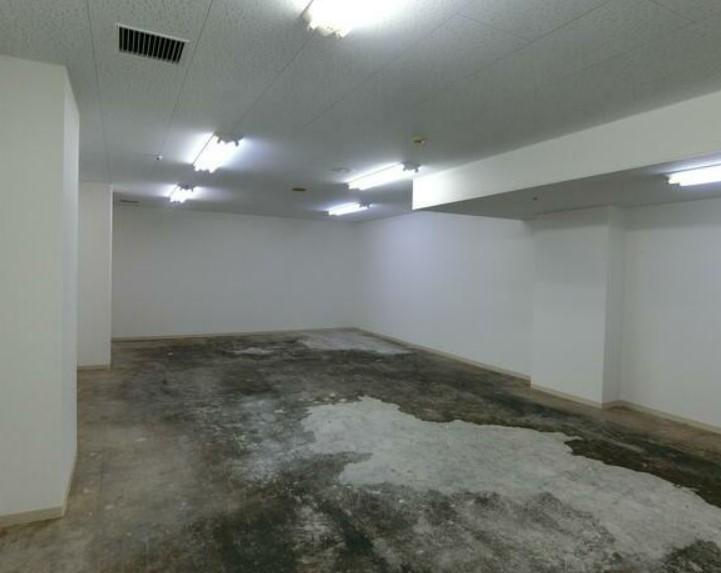 �y���̑������E�X�y�[�X�z�@