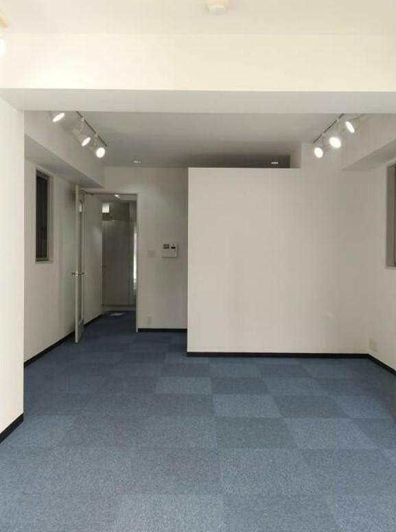 �y���̑������E�X�y�[�X�z�@