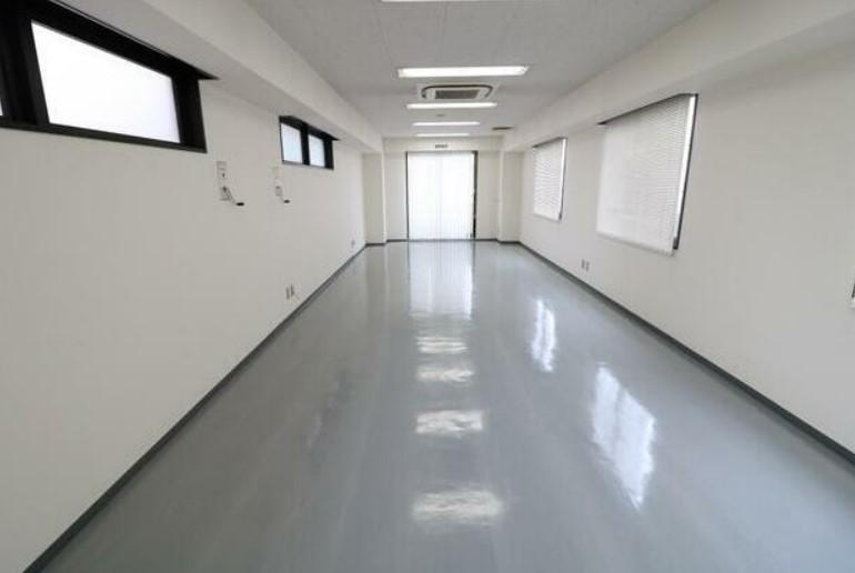 �y���̑������E�X�y�[�X�z�@