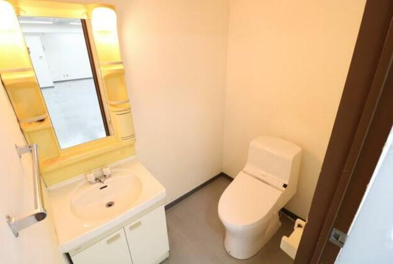 �y�g�C���z�@