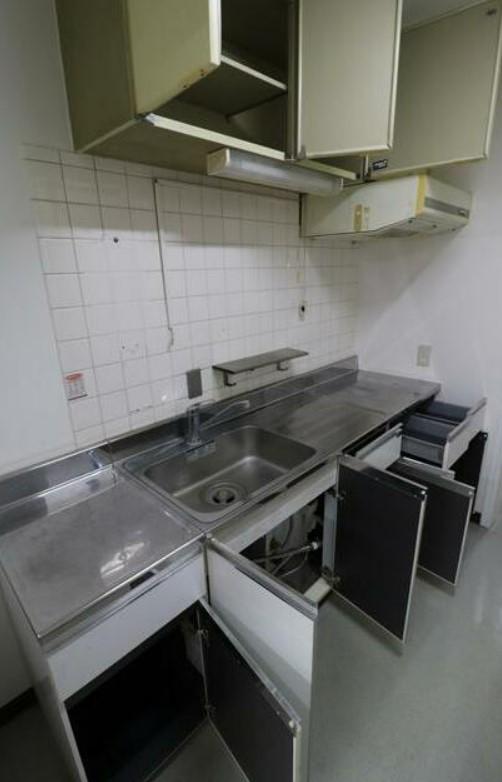 �y�L�b�`���z�@