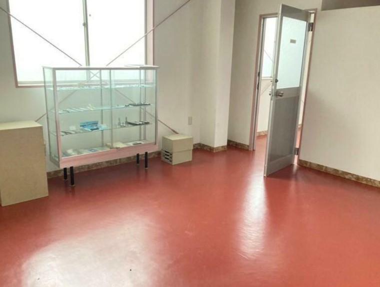 �y���̑������E�X�y�[�X�z�@