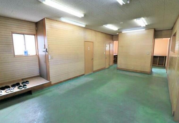 �y���̑������E�X�y�[�X�z�@