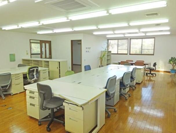 �y���̑������E�X�y�[�X�z�@