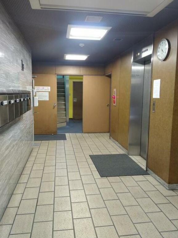 �y�G���g�����X�z�@