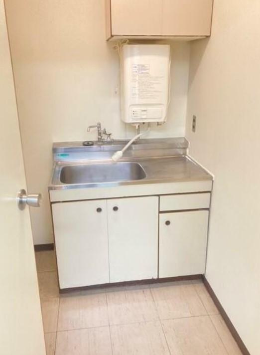 �y�L�b�`���z�@