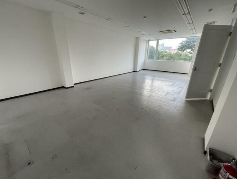 �y���̑������E�X�y�[�X�z�@