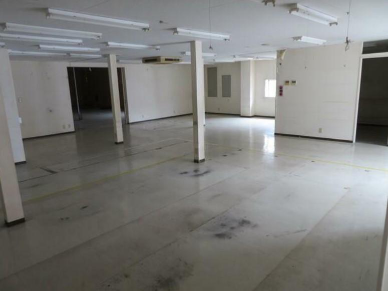 �y���̑������E�X�y�[�X�z�@