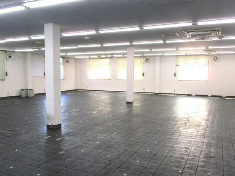 �y���̑������E�X�y�[�X�z�@