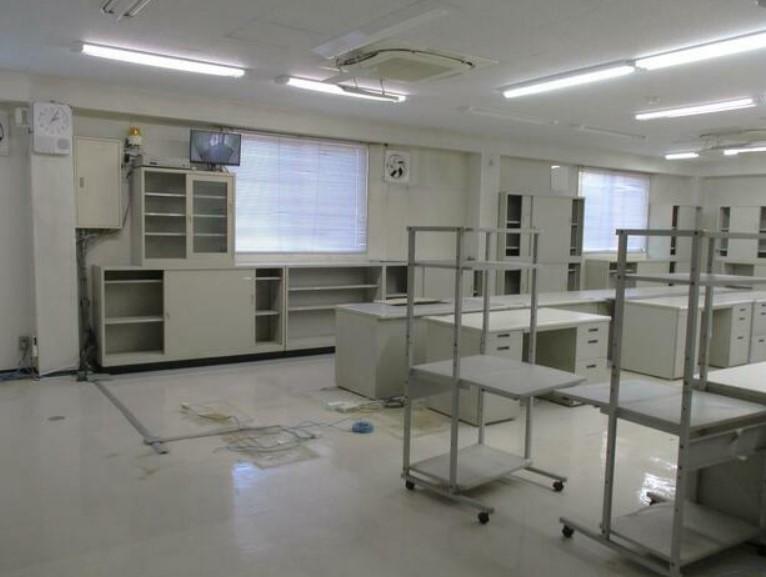 �y���̑������E�X�y�[�X�z�@