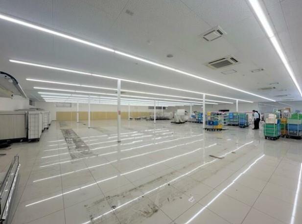 �y���̑������E�X�y�[�X�z�@