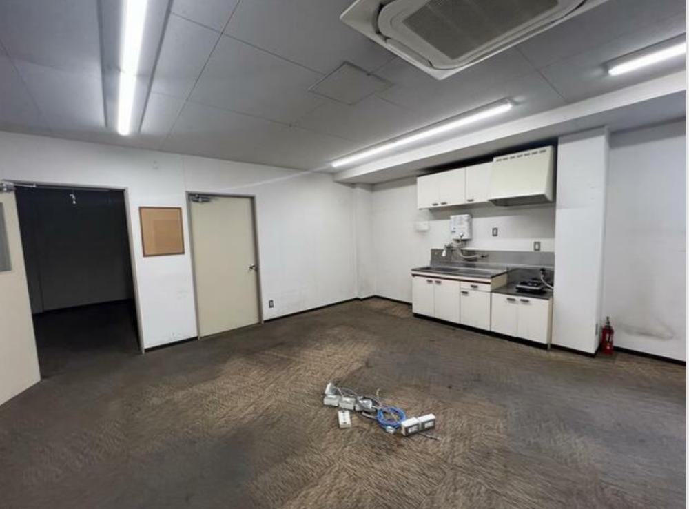 �y���̑������E�X�y�[�X�z�@