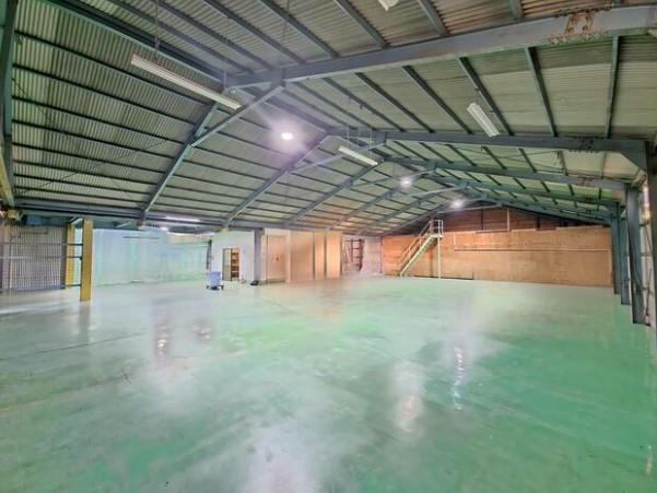 �y���̑������E�X�y�[�X�z�@