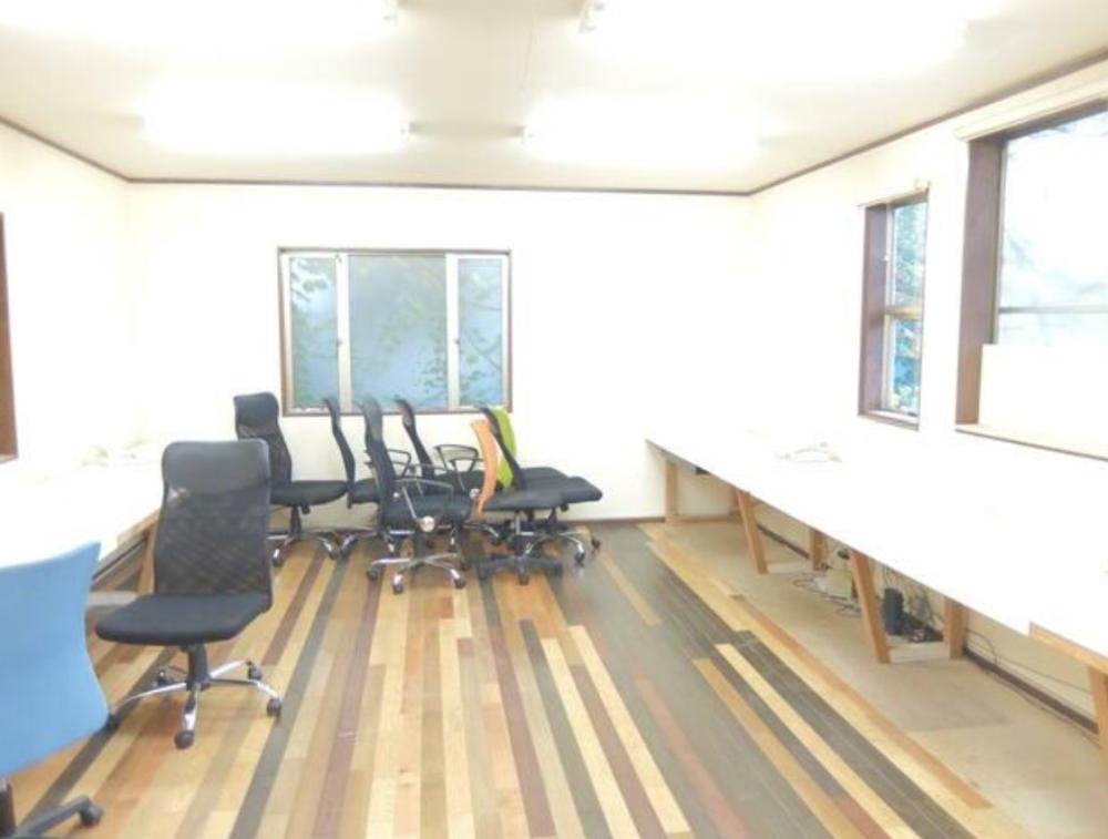 �y���̑������E�X�y�[�X�z�@